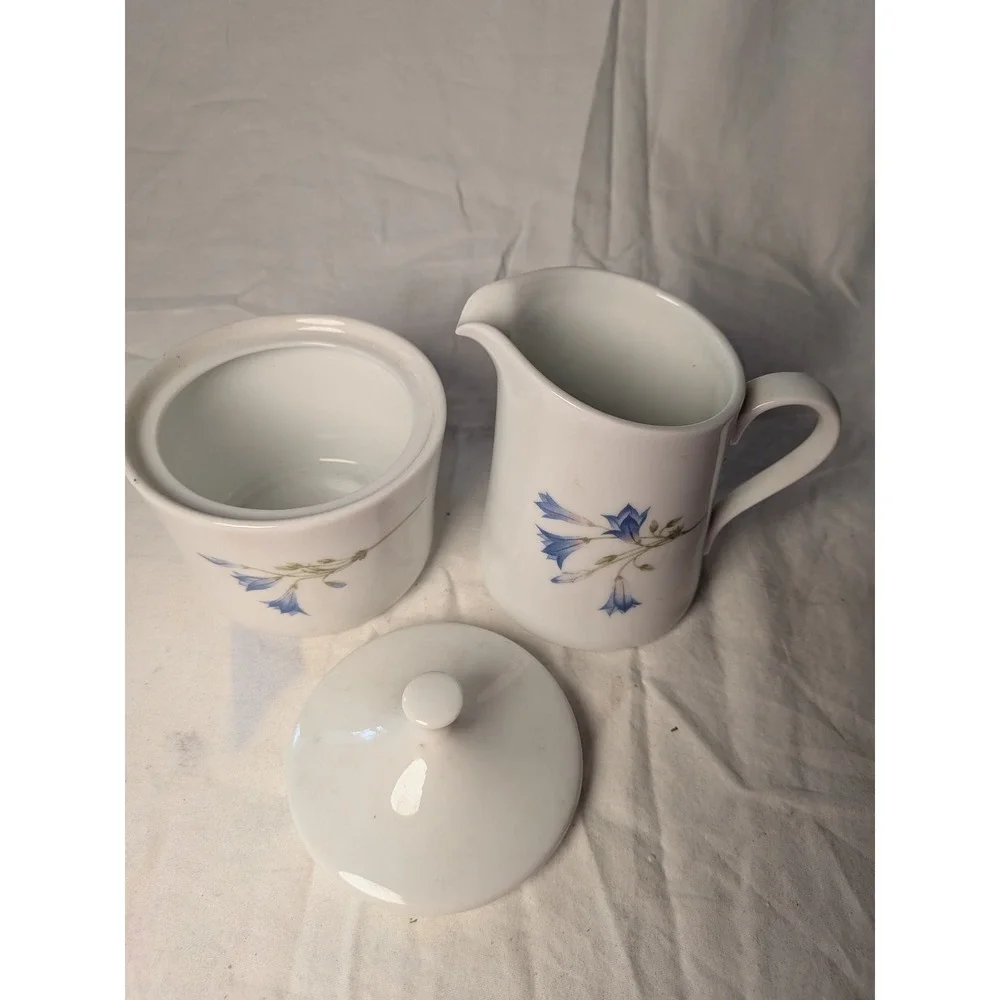Corning Blue Bell Creamer and Sugar Bowl Set Vintage White Blue Floral 81-TY